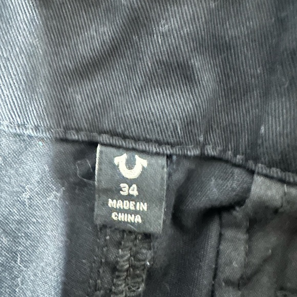 True Religion Men's Black Cargo Shorts - Picture 5 of 11